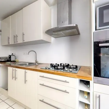 Cassius House Диснейленд Париж